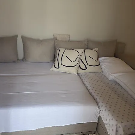 Rosabell 아파트 이모츠키