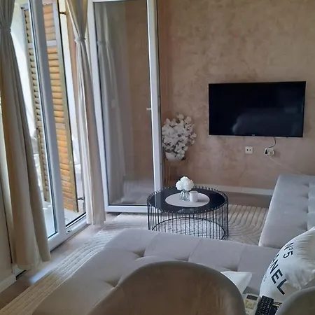 Rosabell 아파트