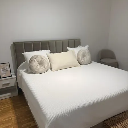 Rosabell Apartment *